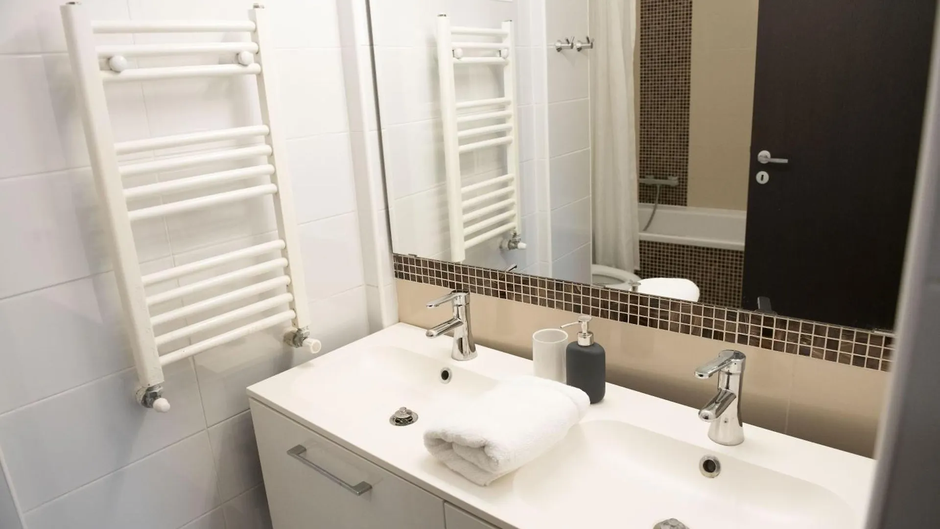 Sozo Home 부쿠레슈티 아파트